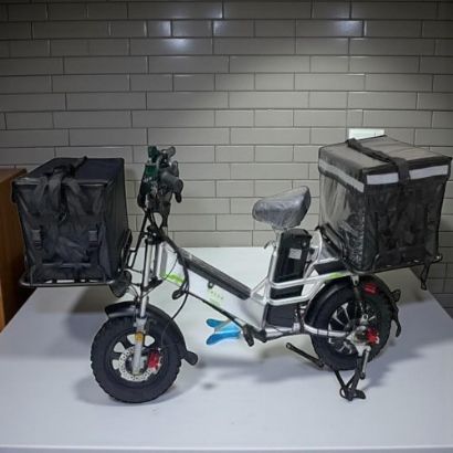 صورة دراجة كهربائية بتصميم مبتكر وبطارية 60V